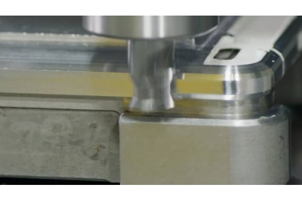 CNC 雕刻機在珠寶首飾制作中的應用效果(cnc雕刻機可以雕什么材料)